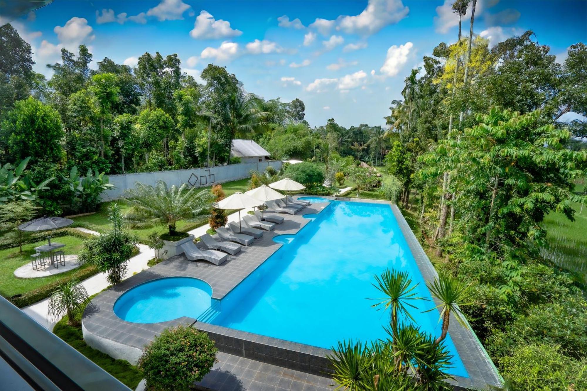Nirvana Hotel Resort Tetebatu Exterior foto